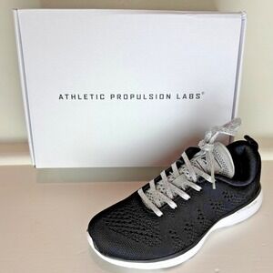 New w/ Box Women's APL TechLoom Pro Shoes Sz 7‎ Black/Silver Sneakers BNWB